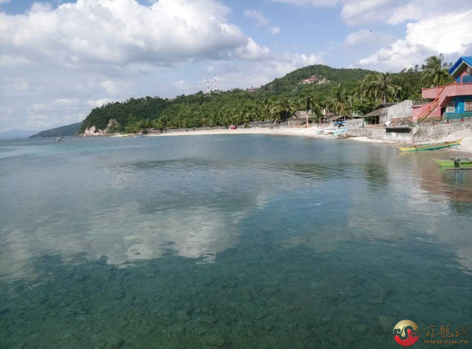 看到海底了吗？够透彻的吧