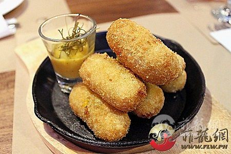 normal__Cheezy_Croquettes_with_Mustard_Sour_Cream.jpg