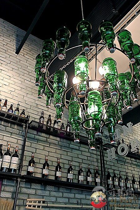 normal_Beer-chandelier.jpg