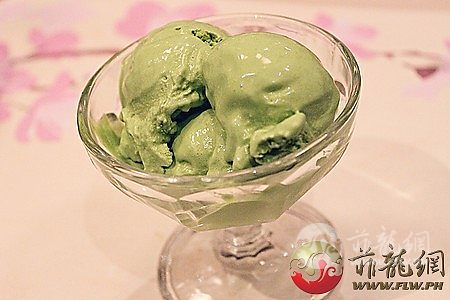 normal_Green_tea_ice_cream.JPG