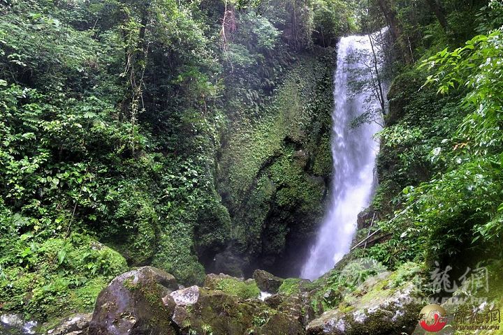 Bukal Falls.jpg