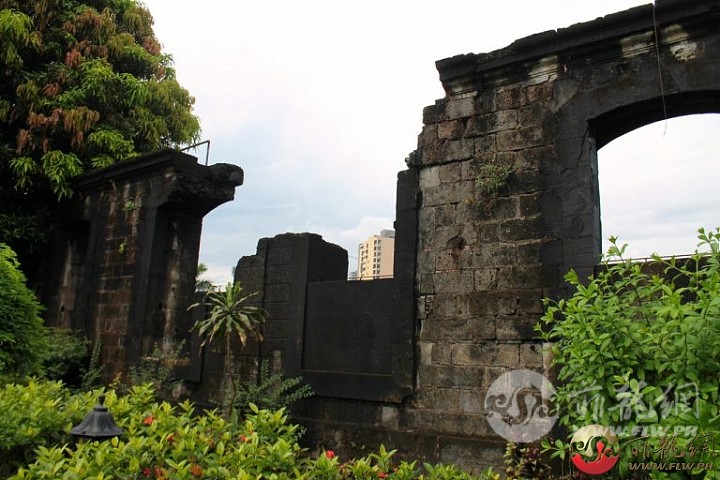 Fort-Santiago-Manila-768x512.jpg