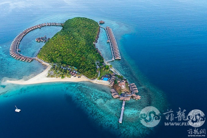 huma-island-resort-and-spa-about-the-island-about-the-island-00.jpg