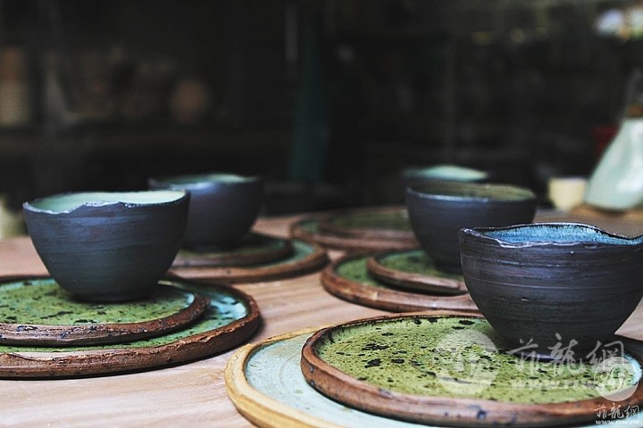 Mias-Handmade-Pots.jpg