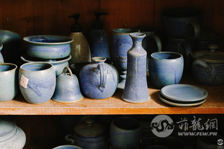 Stoneware-Pottery.jpg