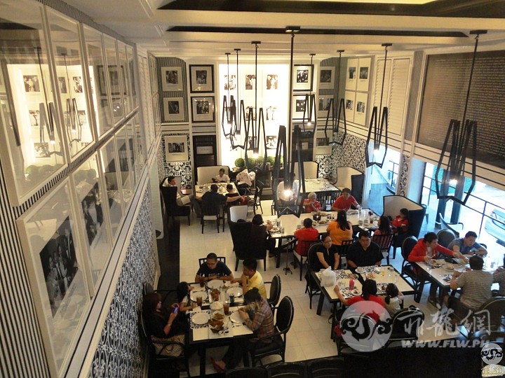 Romulo Cafe's Interior (11).JPG