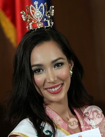 Miss_International_2013_Bea_Santiago_(cropped).jpg