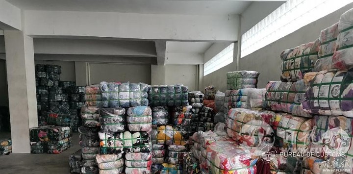 BOC-MICP-Apprehends-400-Bales-of-Ukay-Ukay-in-Pasay-2.jpg
