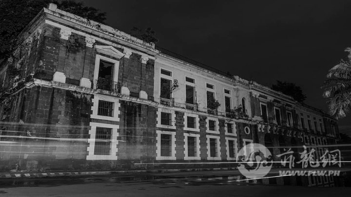 intramuros-dark-1665659229.jpg