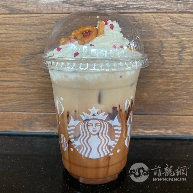 starbucks-christmas-2024-food-drinks-6-1730182454.jpg