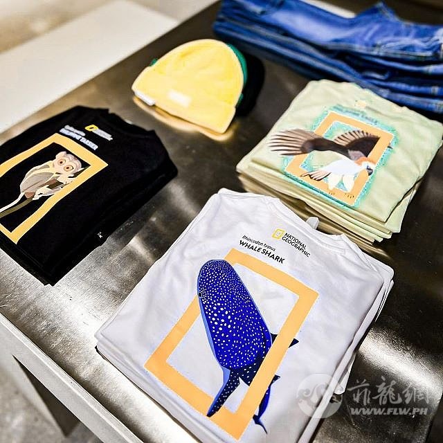 national-geographic-store-in-the-metro-sm-mall-of-asia-ph-exclusive-tees-1730872103.jpg