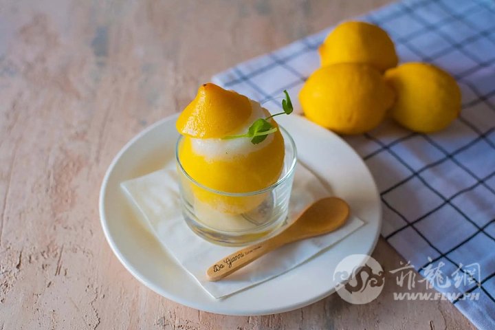 Italian-Lemon-Sorbet.jpeg