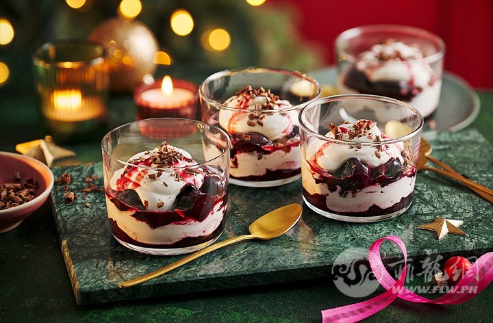 1400x919-TESCO-Q3-2024-FestiveMenuHelper-BlackForestParfait-c10c25b2-09a4-4675-a.jpg