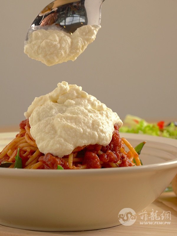 Pomodoro-Ricotta-and-Basil.png