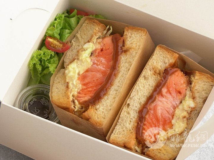 Salmon-Katsu-Sando.png