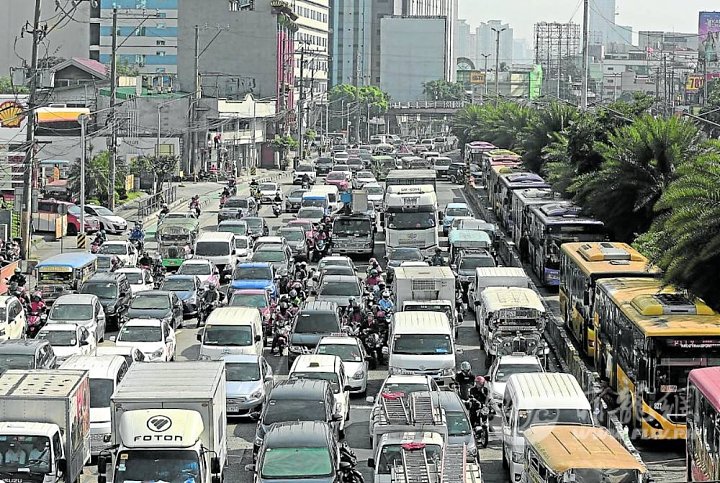 2024-May-03-EDSA-traffic-in-Pasay.jpg