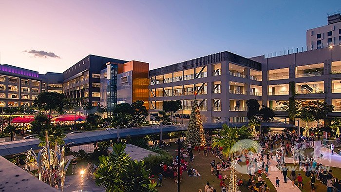 ayala malls manila bay.jpg