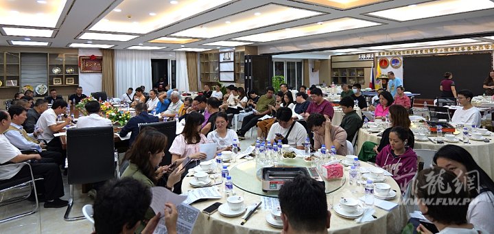 二届第三次联席会会场一角。.JPG