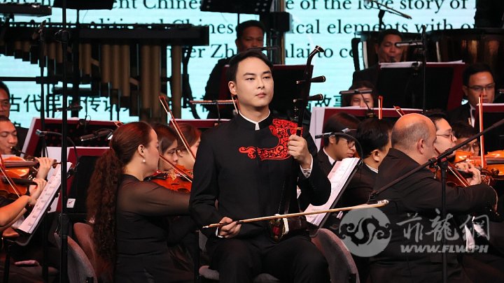 二胡演奏家.JPG