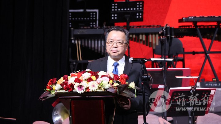 黄溪连大使.JPG