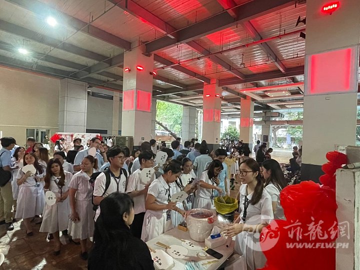 活动现场（漆扇）.jpg