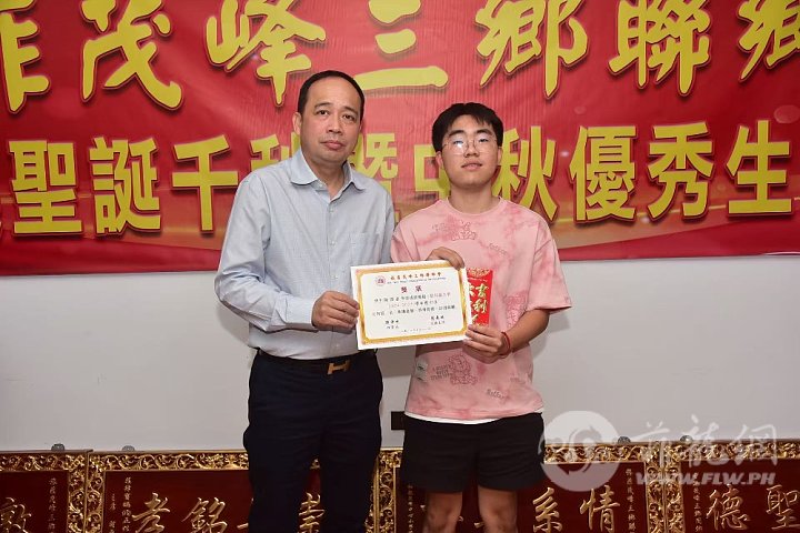 b34026dbb54e25731de43b4ff8521f6.jpg