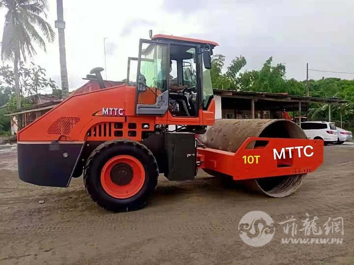 MTTC公司压路机.jpg
