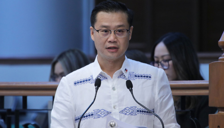 张侨伟：咋就让德拉罗萨逃跑了？！
