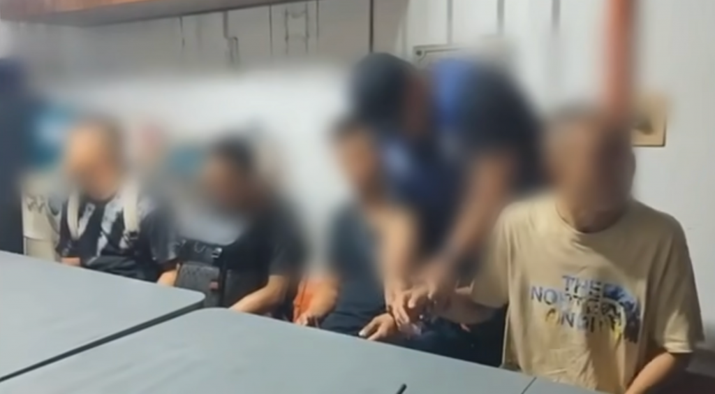 菲移民局逮捕四名中国人