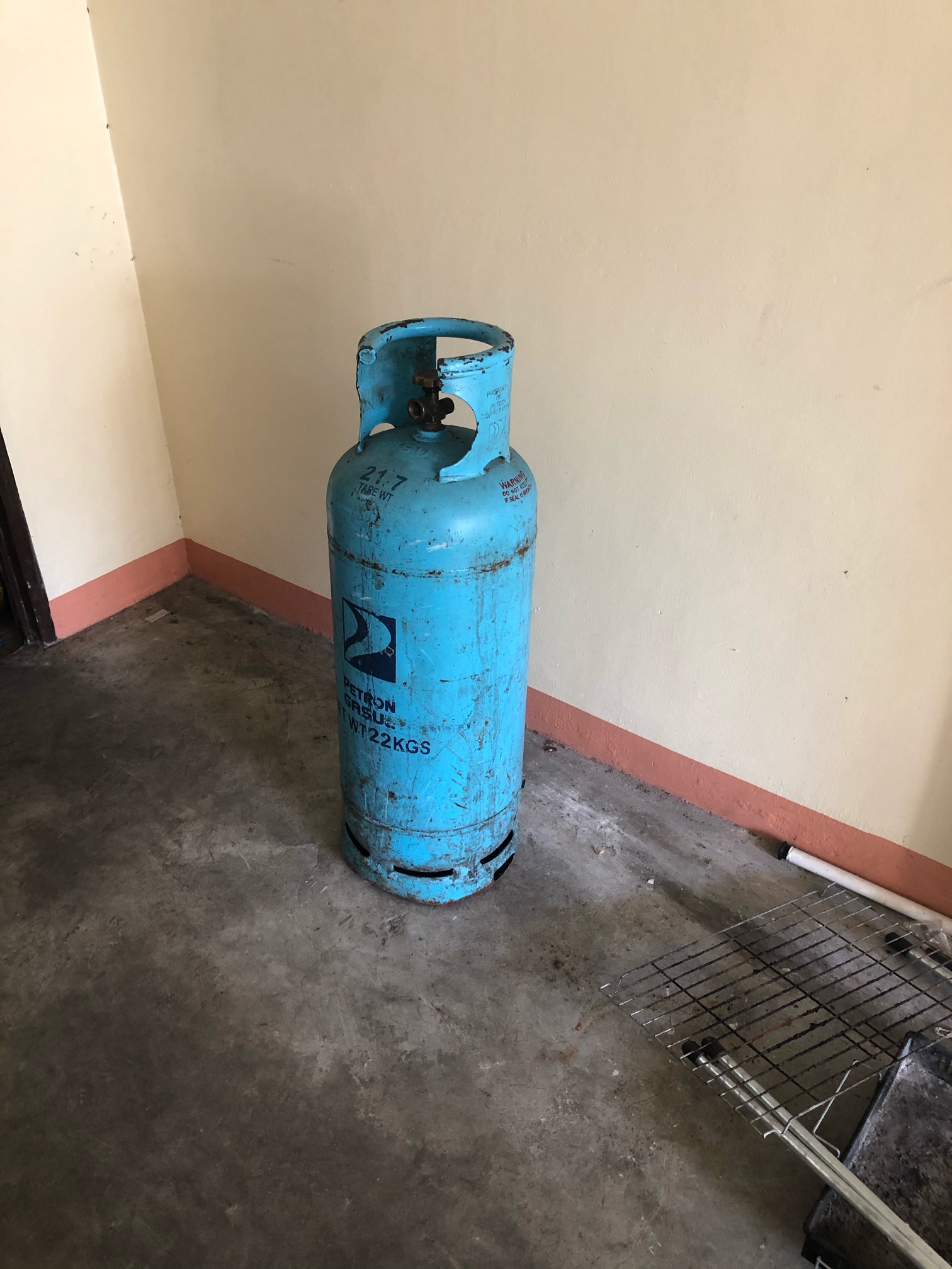 二手大煤气罐出售