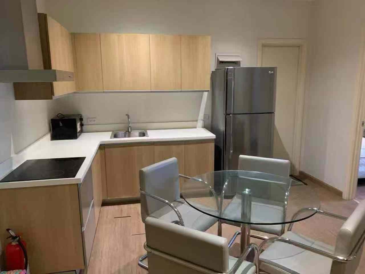 出租Makati2室1厅1卫60平米 租金42000₱/月